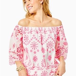 💕 Lilly Pulitzer Laurenne Eyelet Top in Karmic Coral - size Medium 💕